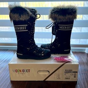 Moon Boot W.E Monaco size 8.5 women’s